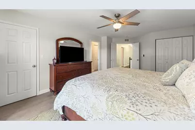 32102 Millard Circle #2, Warrenville, IL 60555 - Photo 16
