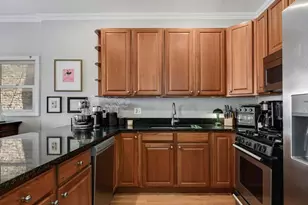 825 W Eastwood Ave, Chicago, IL 60640 - Photo 10