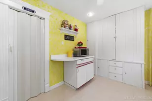202 N 5th St, Saint Charles, IL 60174 - Photo 16