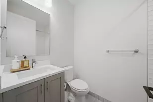 1450 N Bosworth Ave, Chicago, IL 60622 - Photo 26