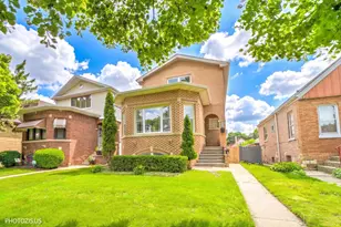 3515 N Oriole Ave, Chicago, IL 60634 - Photo 1