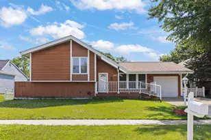 219 Kedvale Ct, Bolingbrook, IL 60440 - Photo 2