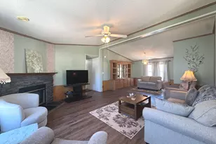 155 Scarlet Dr, Manteno, IL 60950 - Photo 4