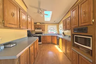 155 Scarlet Dr, Manteno, IL 60950 - Photo 8