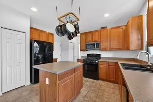 1541 Bristol Dr, Hampshire, IL 60140 - Photo 10