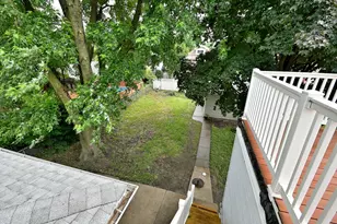 6424 Sinclair Ave, Berwyn, IL 60402 - Photo 12