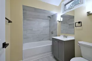 6424 Sinclair Ave, Berwyn, IL 60402 - Photo 34