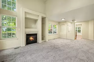 2071 Avalon Ct, Northbrook, IL 60062 - Photo 4