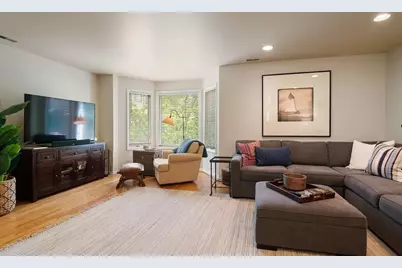 753 W Dickens Avenue, Chicago, IL 60614 - Photo 2