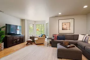 753 W Dickens Ave, Chicago, IL 60614 - Photo 2