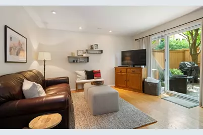 753 W Dickens Avenue, Chicago, IL 60614 - Photo 20
