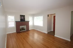 704 Woodlawn Ave, Joliet, IL 60435 - Photo 10