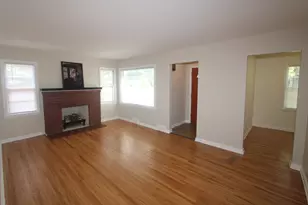 704 Woodlawn Ave, Joliet, IL 60435 - Photo 12