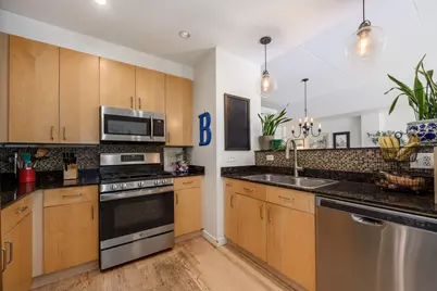 4114 N Lincoln Avenue #211, Chicago, IL 60618 - Photo 8