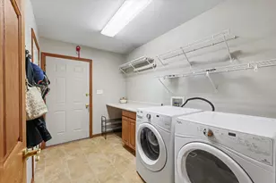 402 Hollyridge Ct, Saint John, IL 61873 - Photo 24