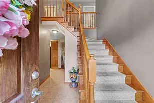 402 Hollyridge Ct, Saint John, IL 61873 - Photo 6