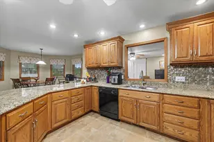 402 Hollyridge Ct, Saint John, IL 61873 - Photo 18