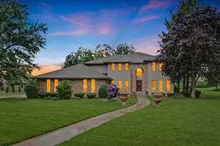 402 Hollyridge Ct, Saint John, IL 61873 - Photo 1