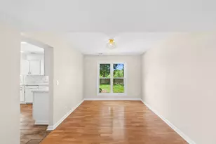 465 Ridgefield Dr, Roselle, IL 60172 - Photo 10