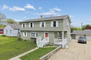 29 N Metropolitan Ave, Waukegan, IL 60085 - Photo 1