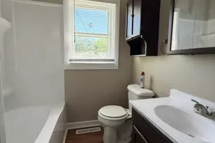 272 S Forest Ave, Bradley, IL 60915 - Photo 12