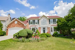 1438 Della Dr, Hoffman Estates, IL 60169 - Photo 1