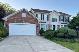 1438 Della Dr, Hoffman Estates, IL 60169 - Photo 4