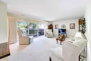 1845 Tanglewood Dr, Glenview, IL 60025 - Photo 4