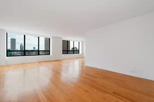 180 E Pearson St, Chicago, IL 60611 - Photo 4
