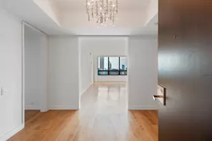 180 E Pearson St, Chicago, IL 60611 - Photo 2