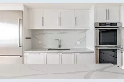 180 E Pearson Street #4706, Chicago, IL 60611 - Photo 8