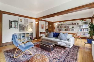 1368 E 57th St, Chicago, IL 60637 - Photo 4