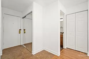 1107 S Old Wilke Rd, Arlington Heights, IL 60005 - Photo 8
