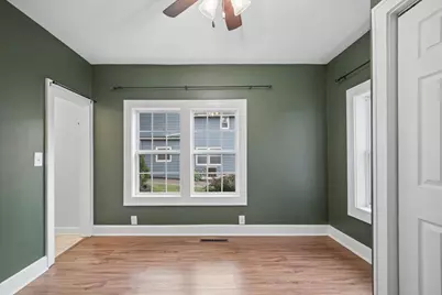 60 N Wisconsin Street, Carpentersville, IL 60110 - Photo 6