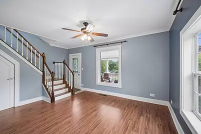 60 N Wisconsin Street, Carpentersville, IL 60110 - Photo 4