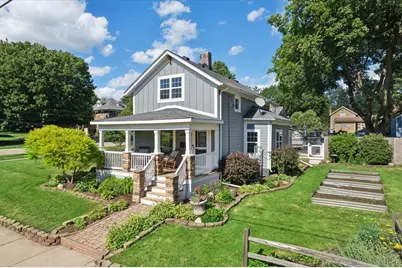 60 N Wisconsin Street, Carpentersville, IL 60110 - Photo 1