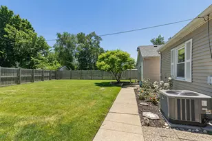 627 Glen Ave, Romeoville, IL 60446 - Photo 28