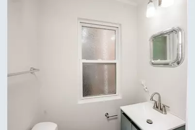 10048 S Saint Lawrence Avenue, Chicago, IL 60628 - Photo 12