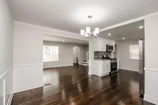 10048 S St Lawrence Ave, Chicago, IL 60628 - Photo 6