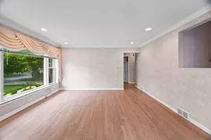 340 Romona Rd, Wilmette, IL 60091 - Photo 4