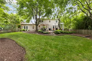 706 Alexandria Dr, Naperville, IL 60565 - Photo 38
