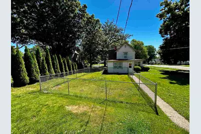 126 E 6th Street, Pecatonica, IL 61063 - Photo 2