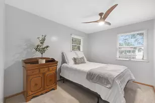 1320 E Sanborn Dr, Palatine, IL 60074 - Photo 16