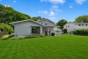 1320 E Sanborn Dr, Palatine, IL 60074 - Photo 26