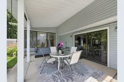 1320 E Sanborn Drive, Palatine, IL 60074 - Photo 24