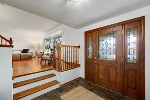 1320 E Sanborn Dr, Palatine, IL 60074 - Photo 2