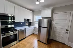517 Hamilton St, Evanston, IL 60202 - Photo 2