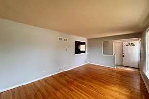 519 Paxton Ave, Calumet City, IL 60409 - Photo 2