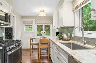 123 N Peartree Ln, Arlington Heights, IL 60004 - Photo 12