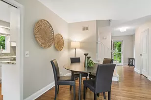 123 N Peartree Ln, Arlington Heights, IL 60004 - Photo 6